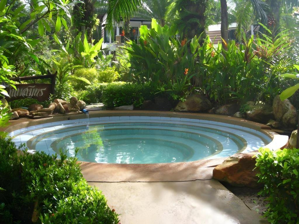 Nattha Waree Hot Spring Resort And Spa Ban Nua Khlong Екстериор снимка
